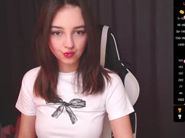 webcam girl queen_kitty1818 live cam image #11596728