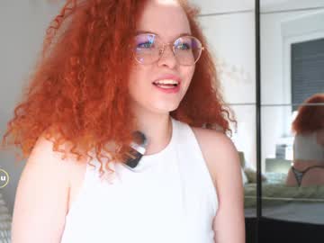 webcam girl yourpie_ash live cam image #10355206