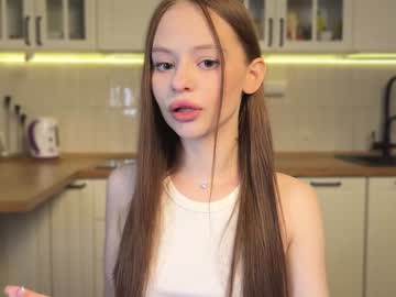 webcam girl tweety_sweetie live cam image #10990909