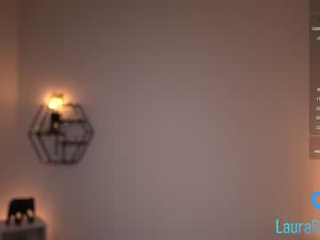 webcam girl laraslife live cam image #7150502