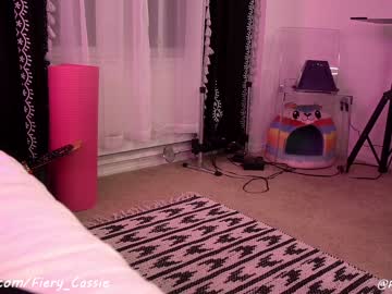 webcam girl fiery_redhead live cam image #4991073