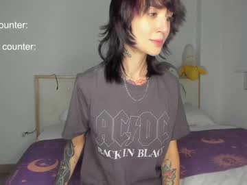 webcam girl lonelly_lolly98 live cam image #9171301