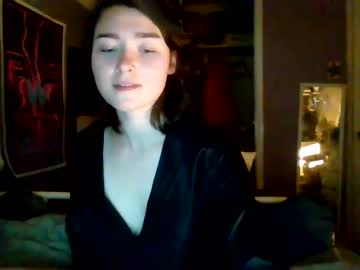 webcam girl soursou live cam image #7244452