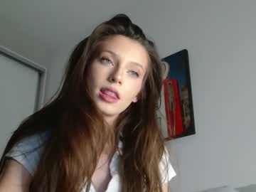 webcam girl isia_slay live cam image #3205935