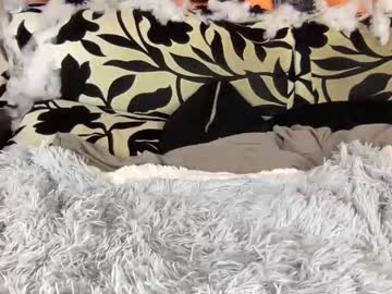 webcam girl lily_holy live cam image #3976809