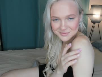 webcam girl sarahphylliss live cam image #3431344