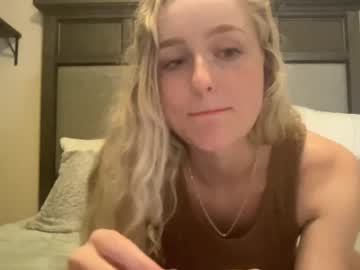 webcam girl peachezzs live cam image #2907653