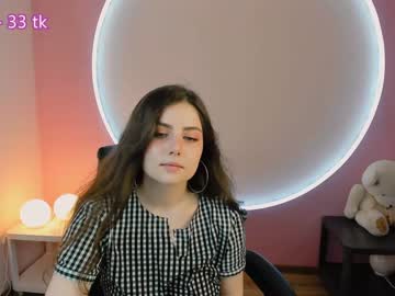 webcam girl cutie_pearl live cam image #2826216