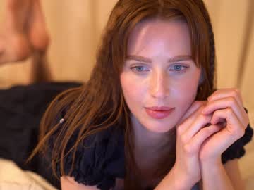 webcam girl ellaa91 live cam image #2175437