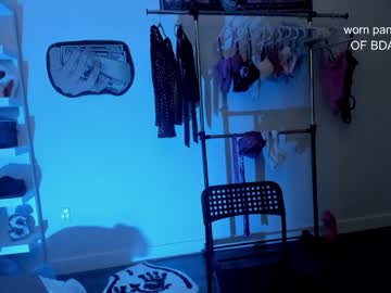 webcam girl babybenzz live cam image #10558843