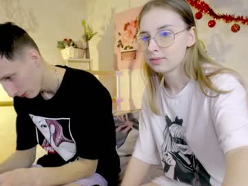 webcam couple williamandmia live cam image #4491937