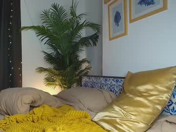 webcam girl alice_n_wooderland live cam image #10588703