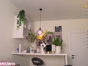 webcam couple emiliacourtney live cam image #8295706