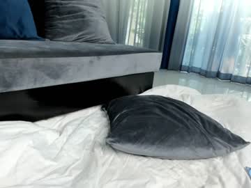 webcam girl lily_14 live cam image #2811283