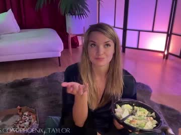 webcam girl phoenix_taylor live cam image #10427199