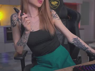 webcam tranny twiinkie_pie live cam image #2765938