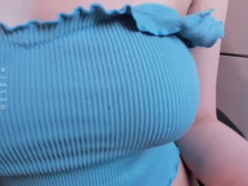 webcam girl nerdy_freyua live cam image #7755651