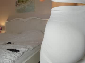 webcam girl sweety_rinushka_ live cam image #3515245