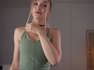 webcam girl kriss0leoo live cam image #12788962
