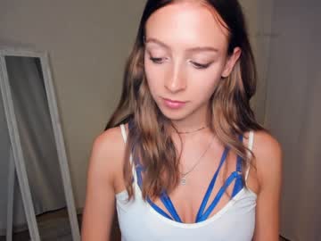 webcam girl wave_of_happy_ live cam image #8509069