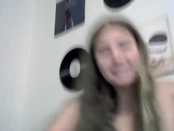 webcam girl hannahcloe live cam image #174023