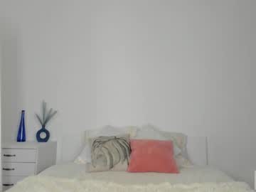 webcam girl violetta_finch live cam image #9885103