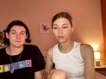 webcam couple sarah_kurt live cam image #6448873