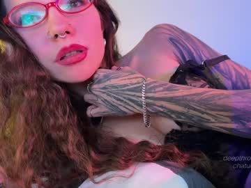 webcam girl _deepthroatgalactica live cam image #12137600