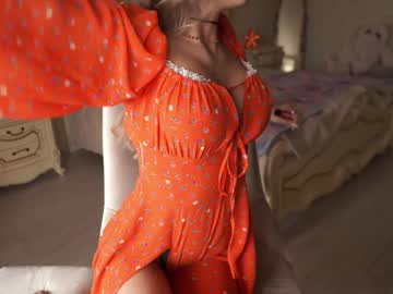 webcam girl pussy__money__weed live cam image #2353133