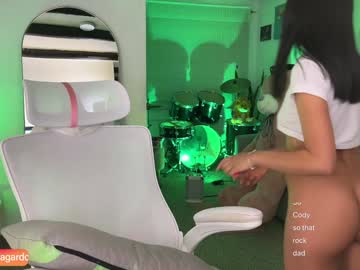 webcam girl sweet_littleee live cam image #12469474
