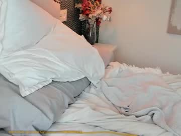 webcam girl cique_black live cam image #5880984