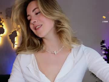 webcam girl emmi_rosee live cam image #12650008
