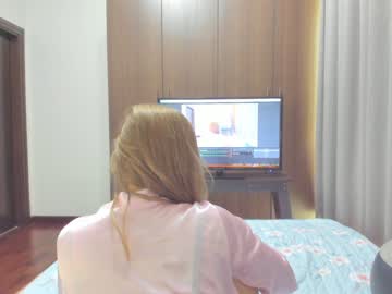 webcam girl sensualbae_seduction live cam image #332719