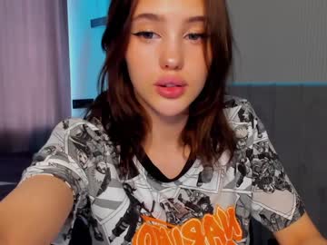 webcam girl angella_kleee live cam image #7242612