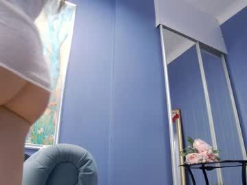 webcam girl kriskras__ live cam image #8547419