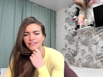 webcam girl joconda live cam image #4572279