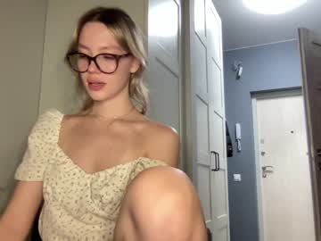 webcam girl angel_from_sky live cam image #3897045