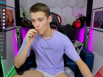 webcam man brad_bert live cam image #6690688