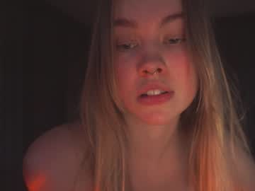 webcam girl bibi_it_is live cam image #6022567