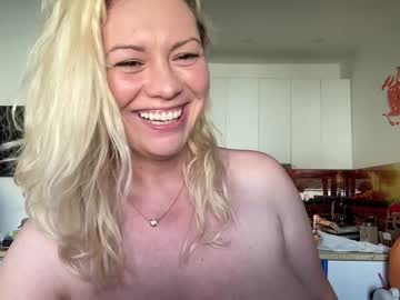 webcam girl kiradivine live cam image #6310381