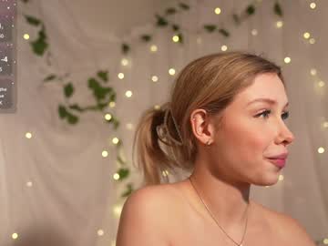 webcam girl april_blush live cam image #11381443
