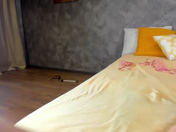 webcam girl kaylaa_fox live cam image #6872046