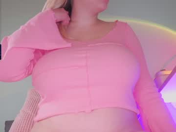 webcam girl aveksmr live cam image #2839548