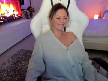webcam girl kiradivine live cam image #576946