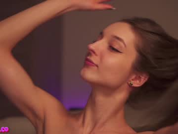 webcam girl angels_kiss live cam image #12303632
