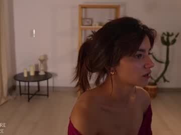 webcam girl ellelure_ live cam image #12030166