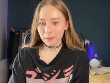 webcam girl whoisalisa live cam image #10302262