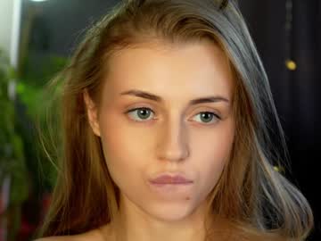 webcam girl cirilada live cam image #10193196