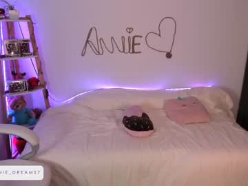 webcam girl annie_dreams live cam image #654732