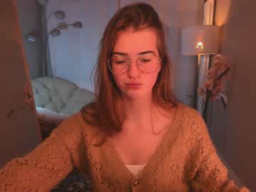 webcam girl zlata_luna live cam image #516184